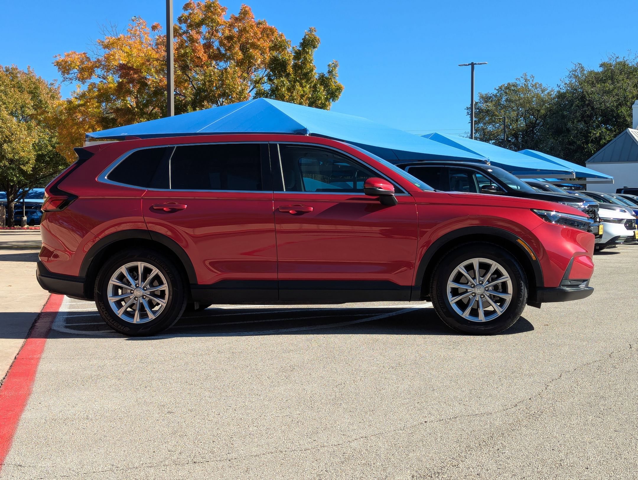 Used 2023 Honda CR-V EX-L image 3