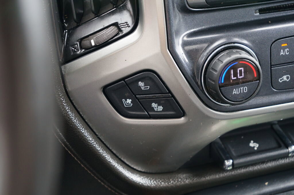 Used 2018 Chevrolet Silverado 1500 LTZ w/ LTZ Plus Package image 17