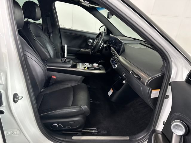 Used 2023 Genesis GV60 Advanced image 28
