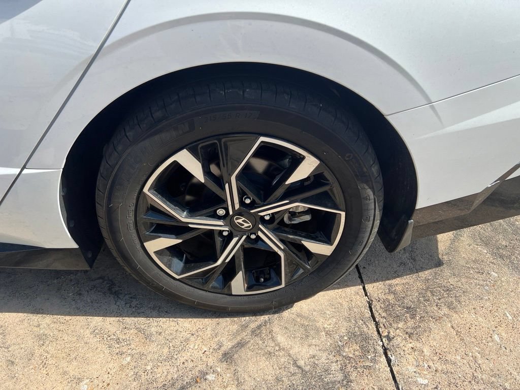 Used 2024 Hyundai Sonata SEL FWD image 11