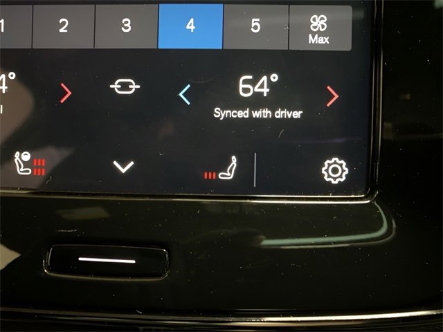 Used 2023 Volvo XC40 Recharge Ultimate w/ Protection Package Premier image 40