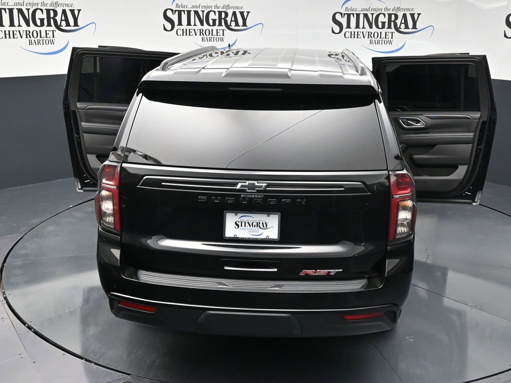 Used 2023 Chevrolet Suburban RST AWD/4WD image 26