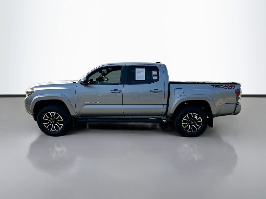 Used 2021 Toyota Tacoma TRD Sport w/ Technology Package image 4