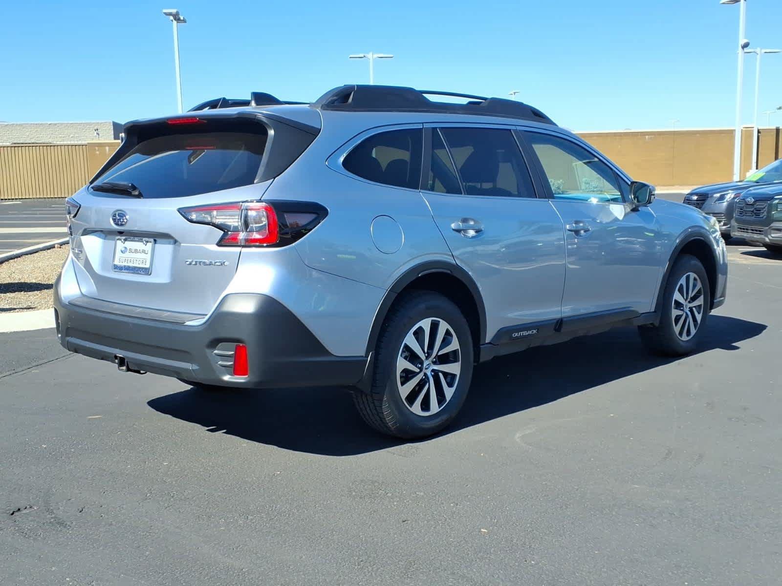 Used 2022 Subaru Outback Premium w/ Popular Package #1 AWD/4WD image 4