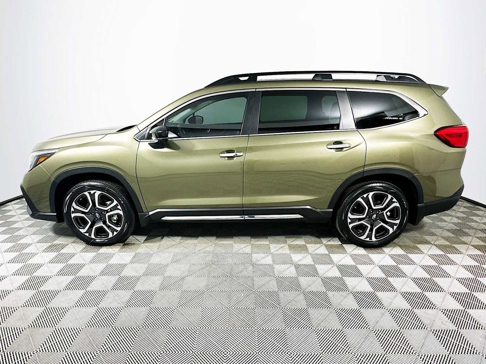 New 2026 Subaru Ascent Touring image 4