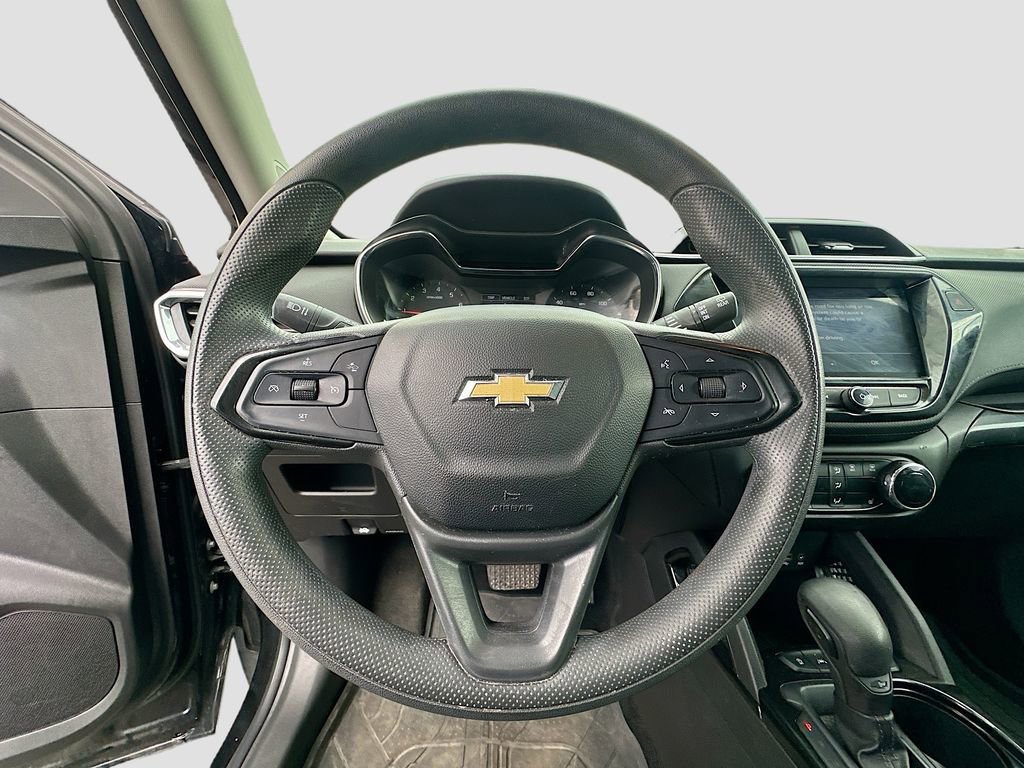 Used 2023 Chevrolet TrailBlazer LT w/ Convenience Package AWD/4WD image 11