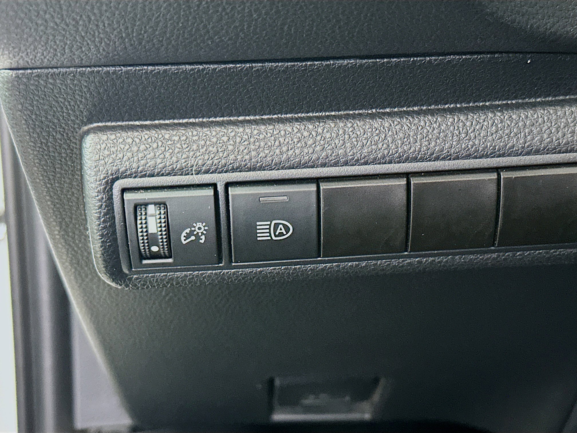 Used 2023 Toyota Corolla LE image 16