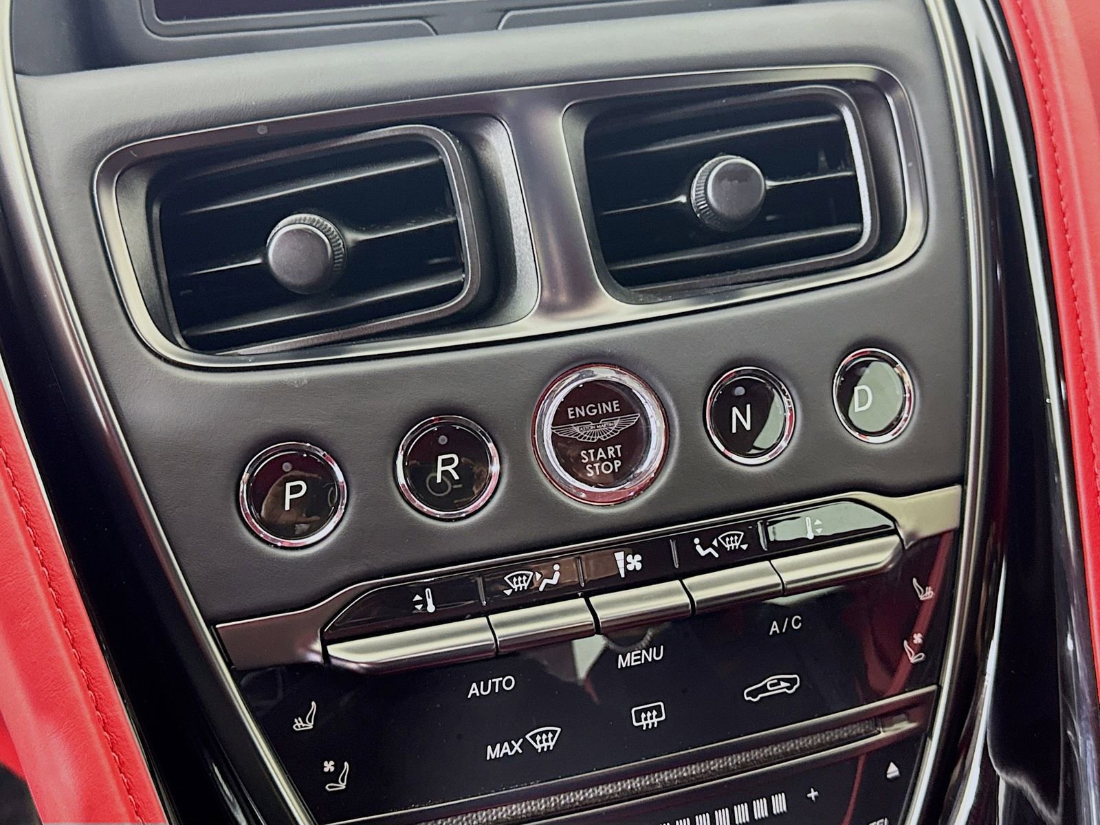 Used 2023 Aston Martin DBS Coupe RWD image 14