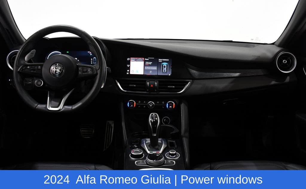 Used 2024 Alfa Romeo Giulia Sprint AWD/4WD image 8