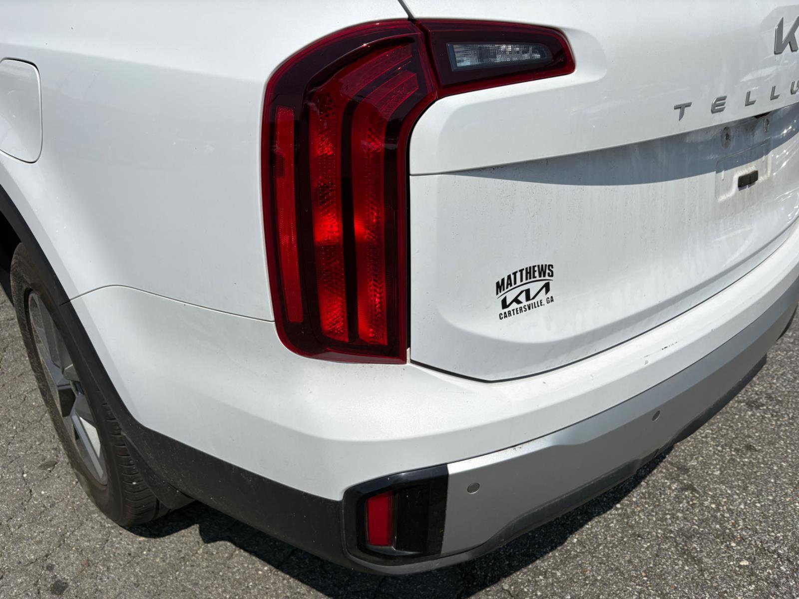 Used 2024 Kia Telluride LX image 11