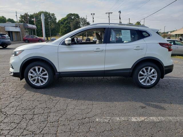 Used 2022 Nissan Rogue Sport SV w/ Technology Package image 3