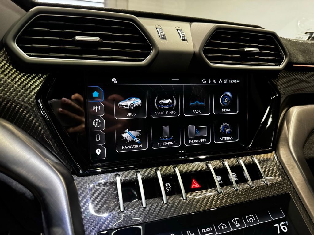 Used 2024 Lamborghini Urus Performante image 45