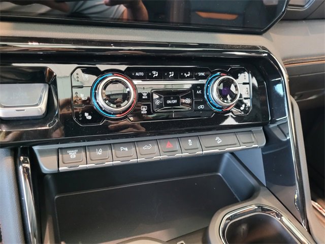 New 2026 GMC Sierra 2500 AT4 w/ AT4 Premium Plus Package image 27