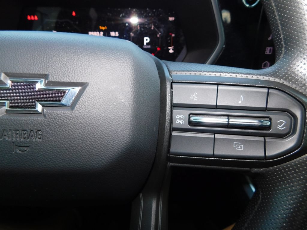 Used 2025 Chevrolet Colorado Trail Boss AWD/4WD image 29