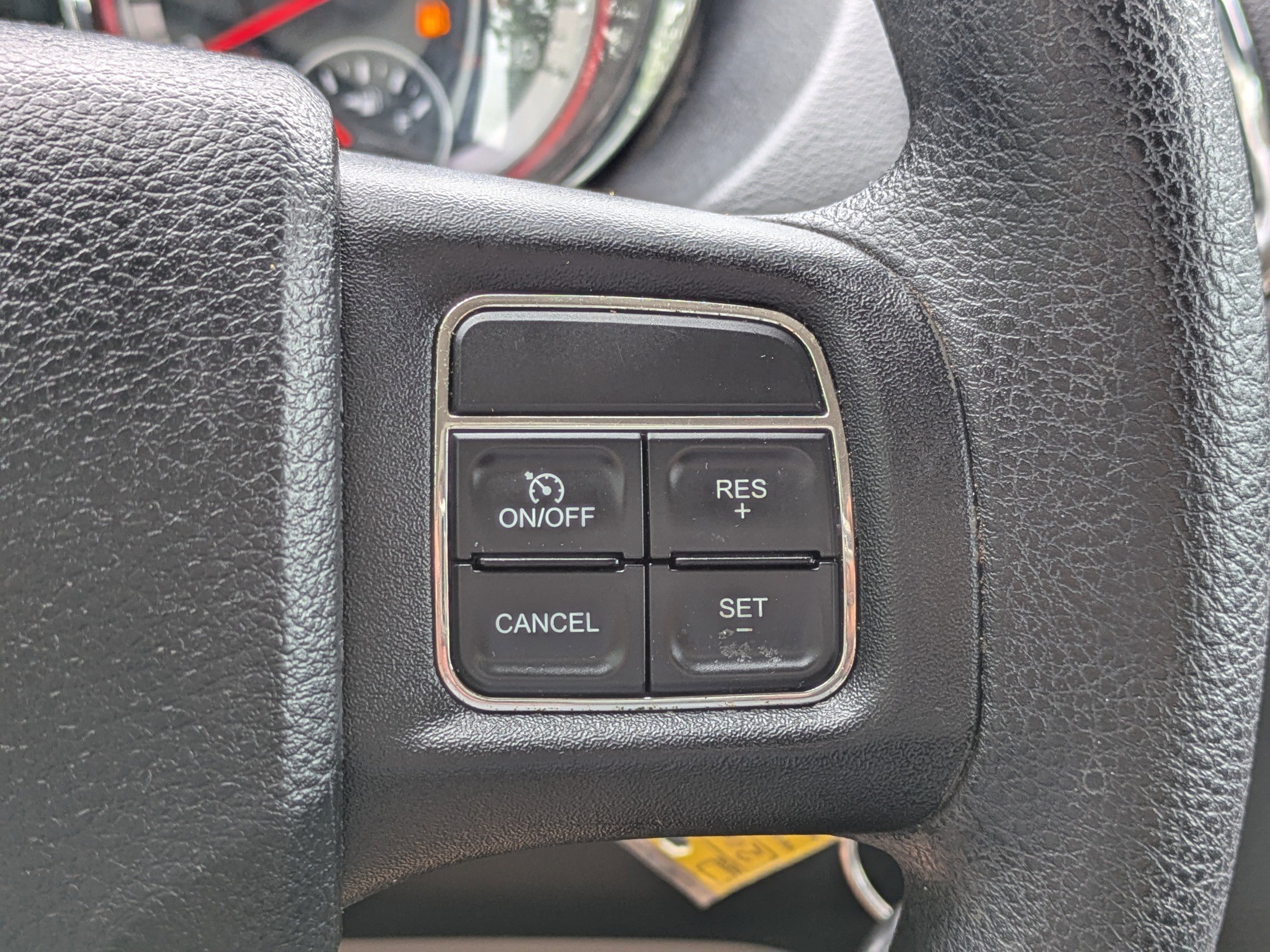 Used 2012 Dodge Grand Caravan SXT FWD image 22