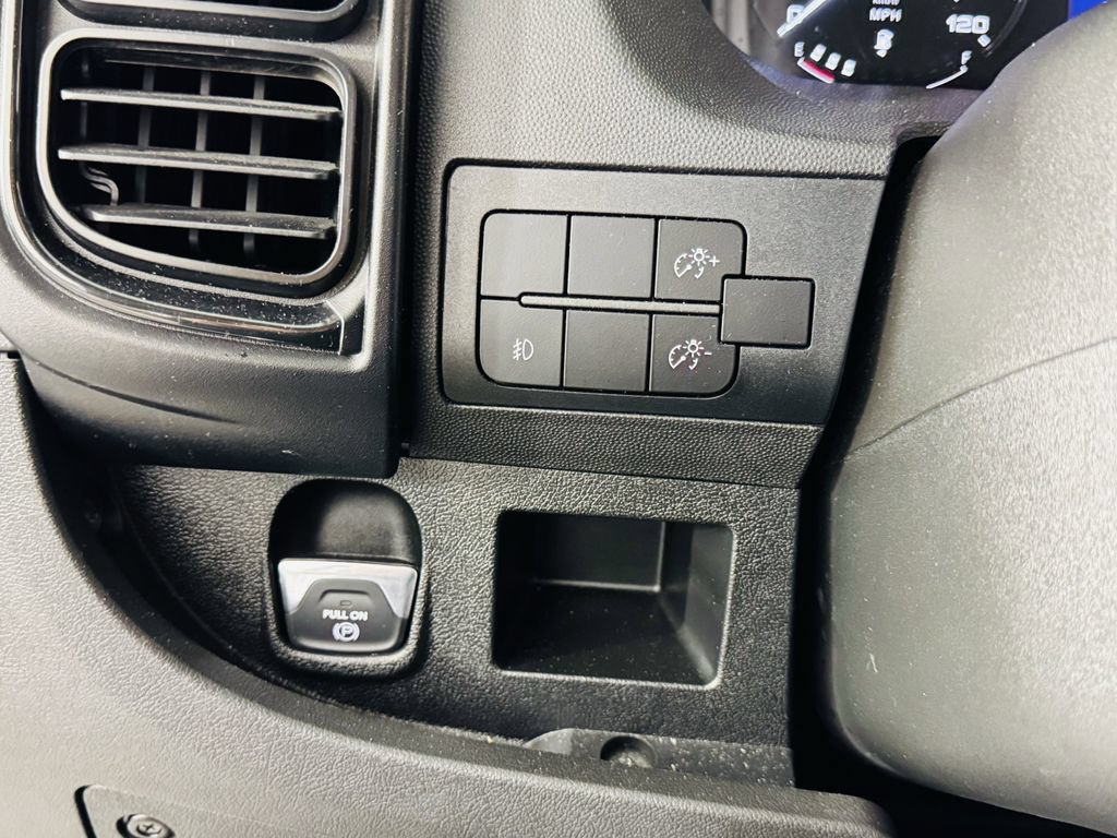 Used 2025 RAM ProMaster 3500 w/ Convenience Group FWD image 10