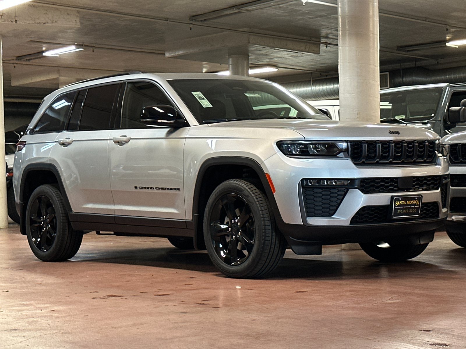 New 2026 Jeep Grand Cherokee Limited w/ Limited Altitude Package AWD/4WD image 7
