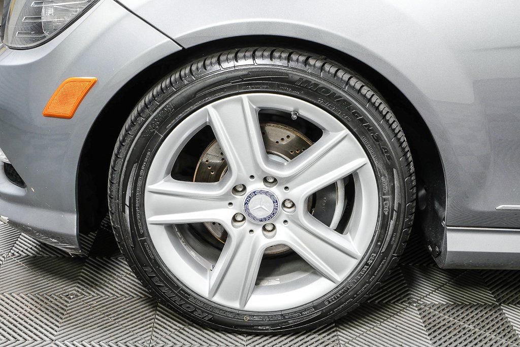 Used 2011 Mercedes-Benz C 300 Sedan image 36
