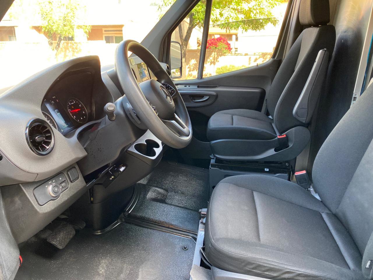 Used 2023 Mercedes-Benz Sprinter 2500 image 26