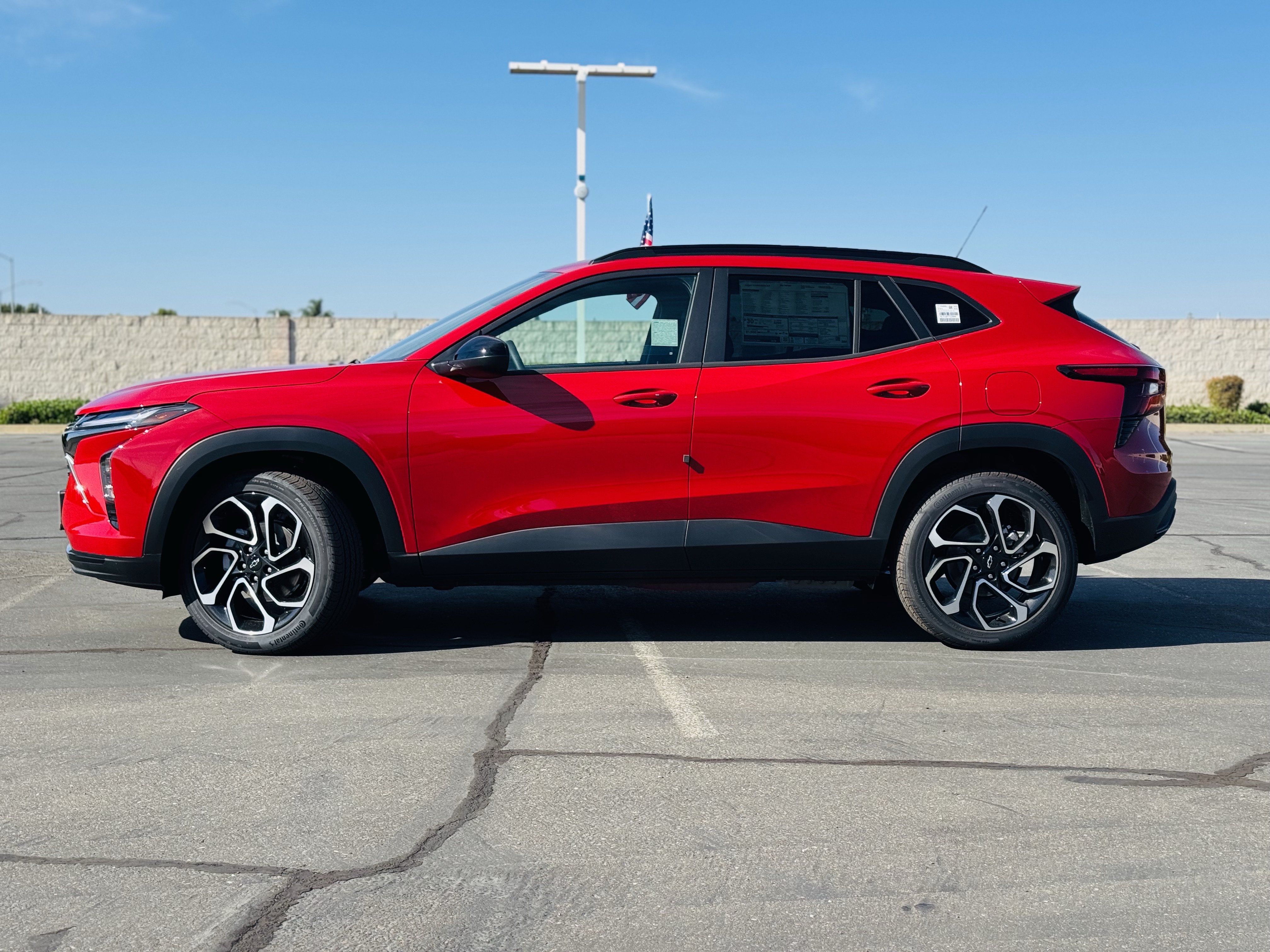 New 2026 Chevrolet Trax RS w/ Driver Confidence Package FWD image 4