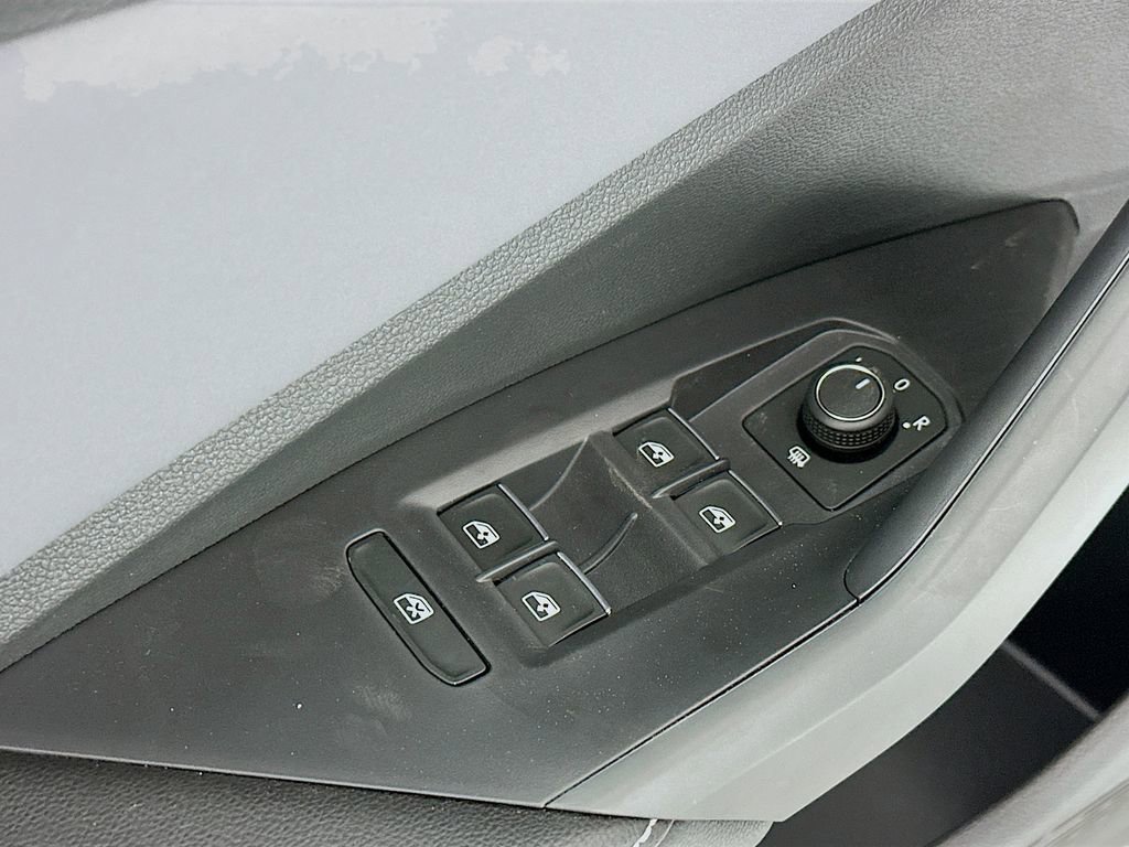 New 2026 Volkswagen Jetta SE image 6