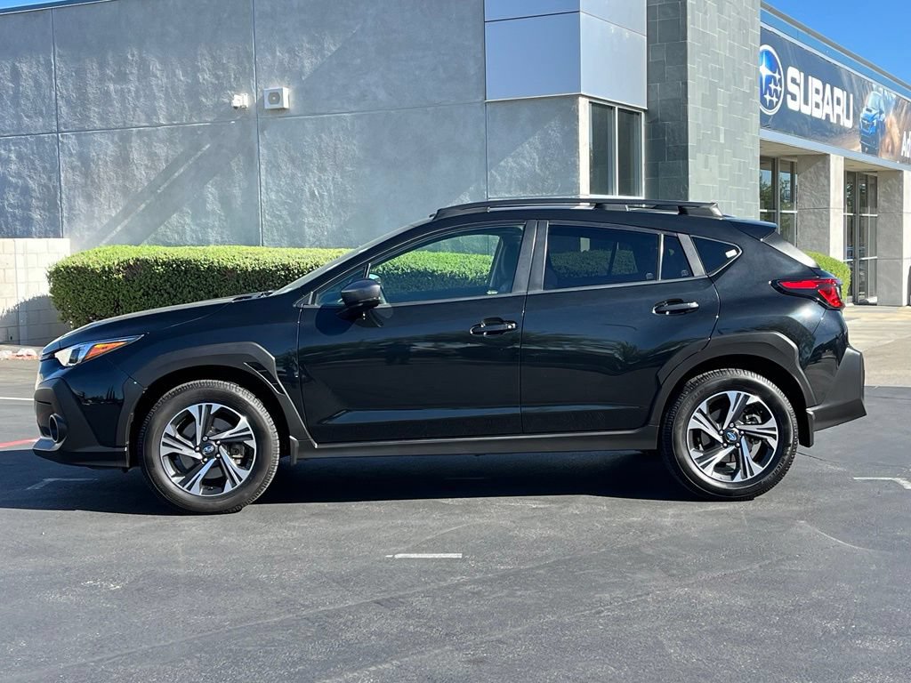 Used 2024 Subaru Crosstrek 2.0i Premium AWD/4WD image 2