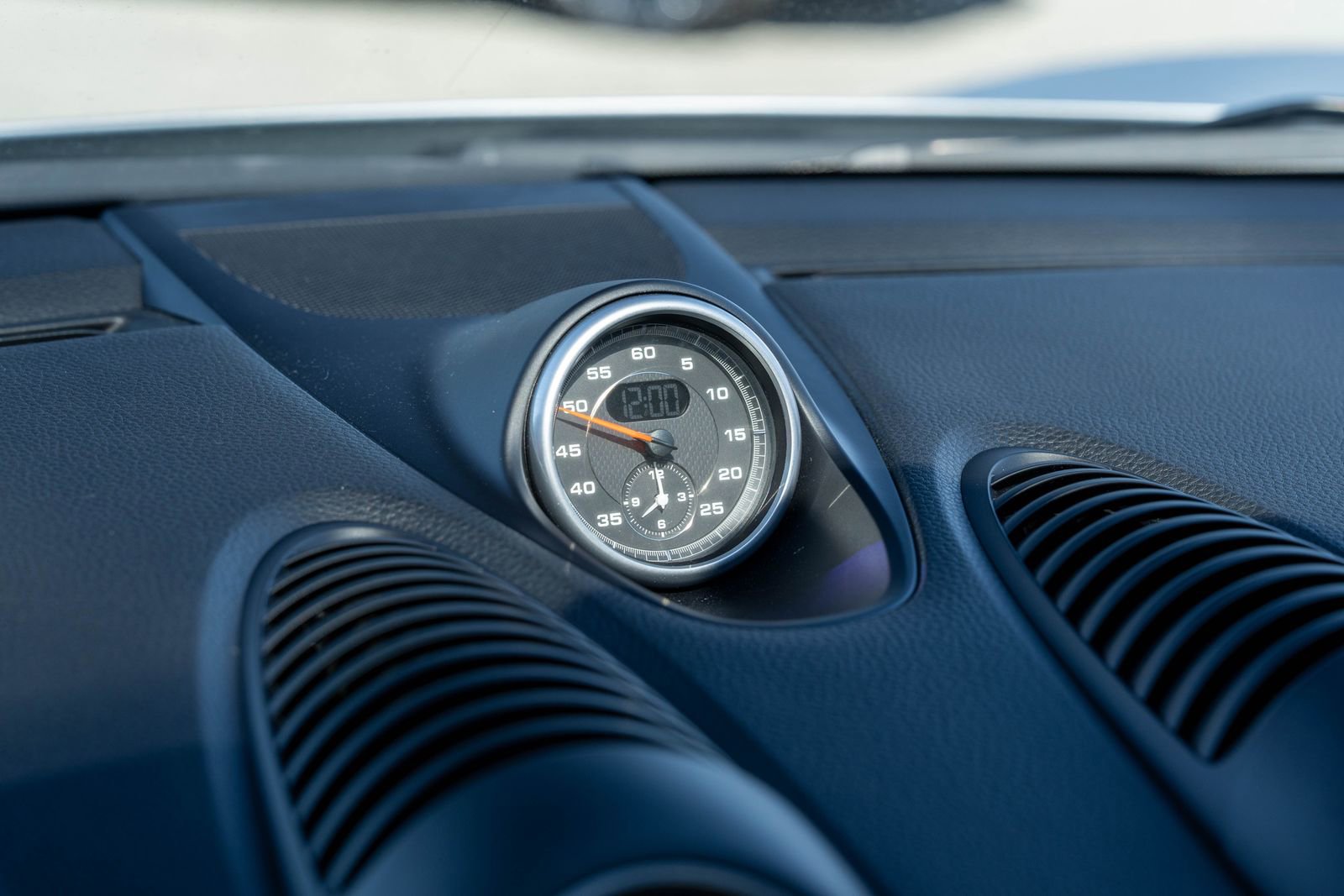 Used 2018 Porsche 718 Cayman S image 27