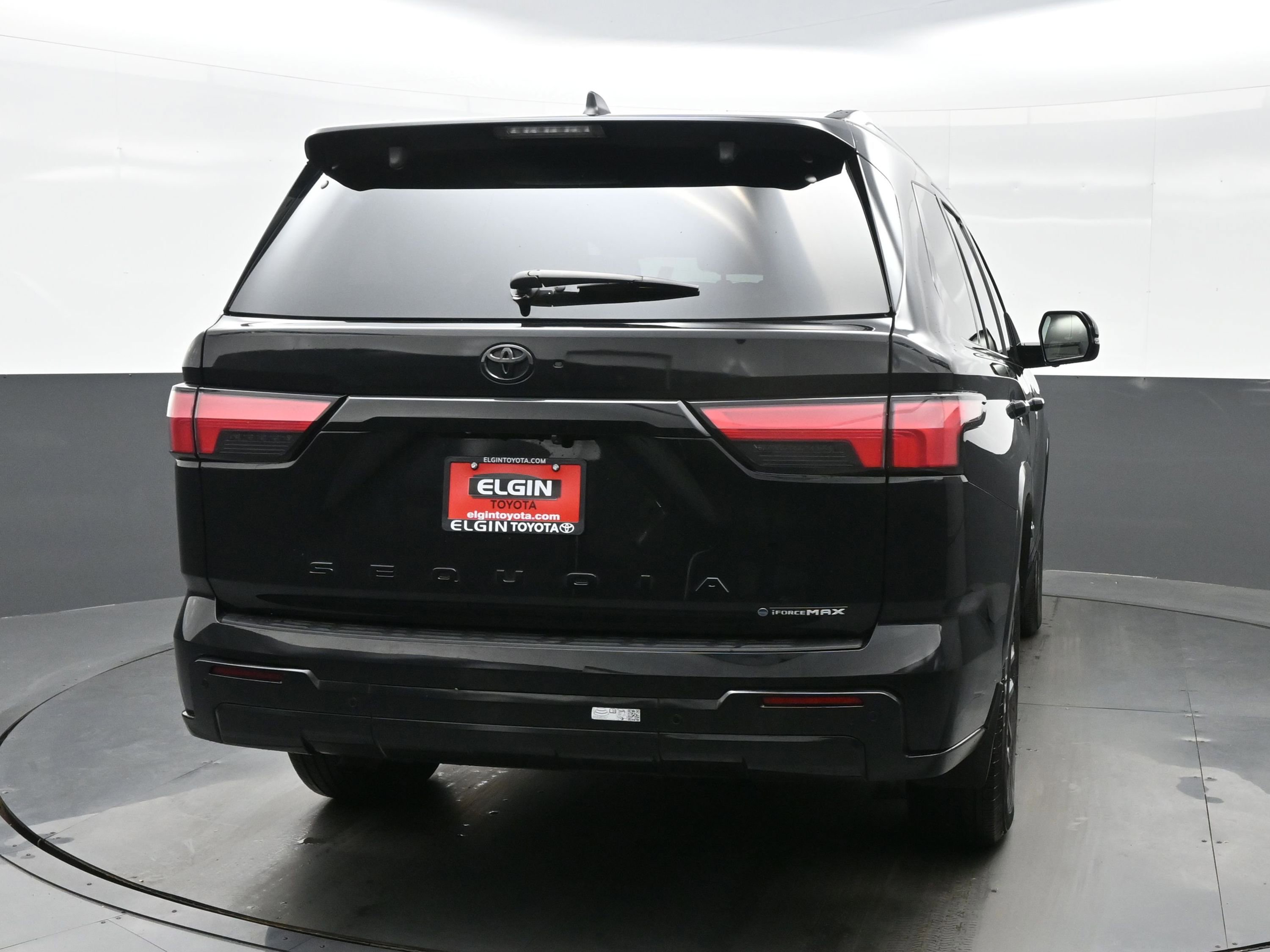 Used 2025 Toyota Sequoia Platinum image 5