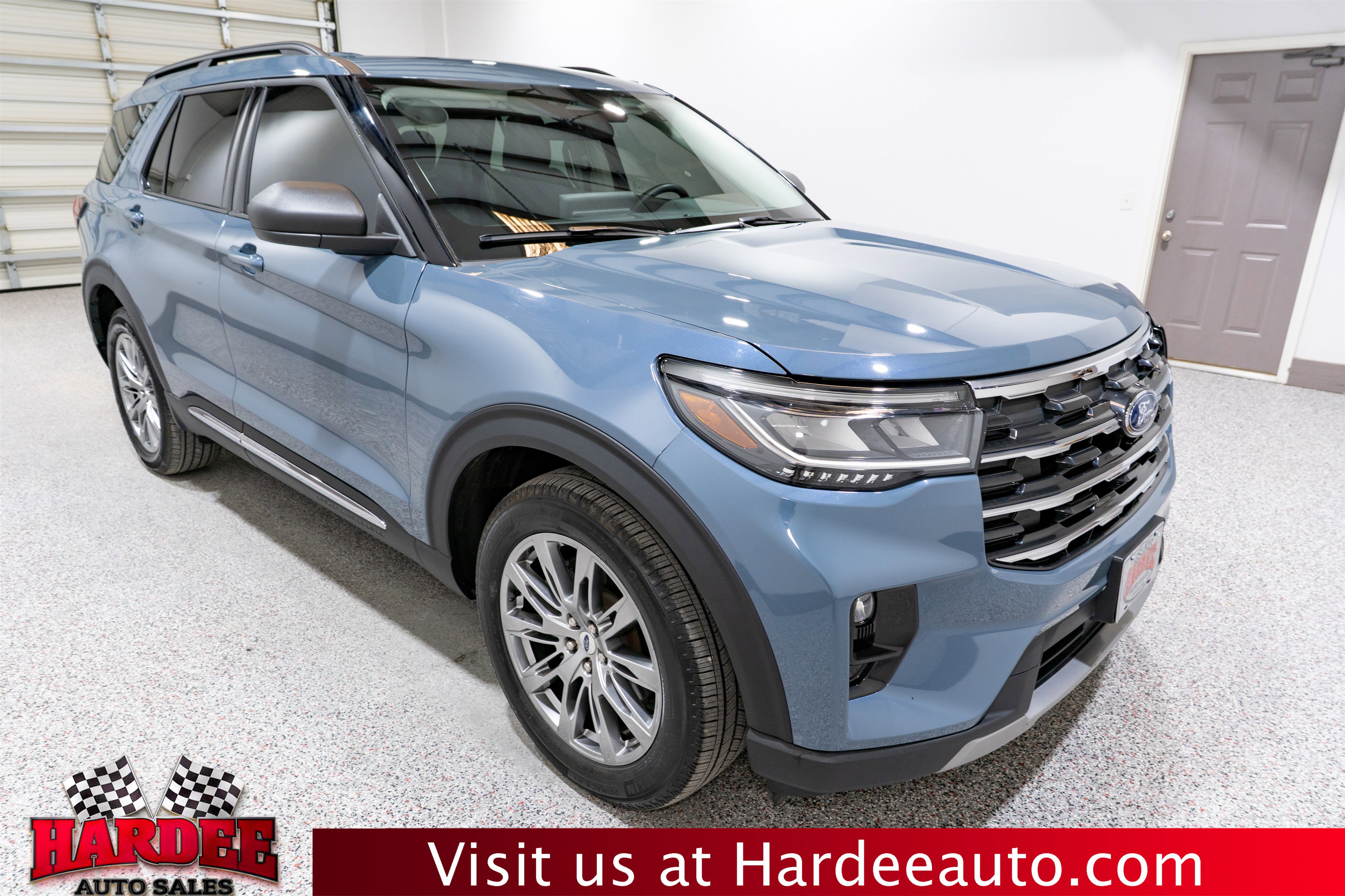 Used 2025 Ford Explorer Active w/ Active Comfort Package AWD/4WD image 6