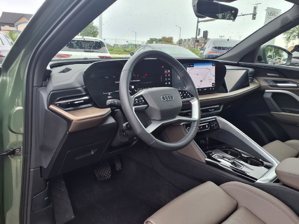 Used 2025 Audi Q5 Prestige AWD/4WD image 11