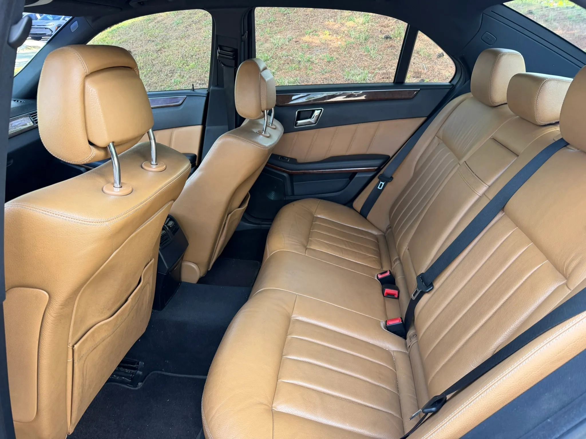 Used 2011 Mercedes-Benz E 350 Sedan image 12