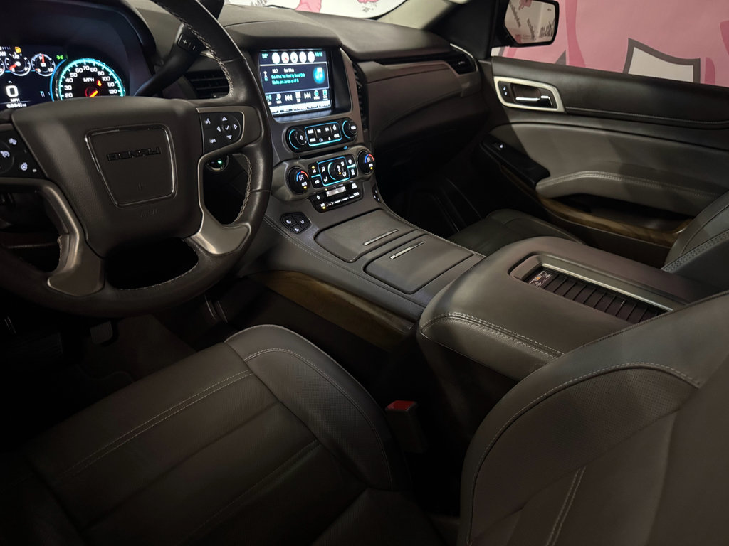 Used 2020 GMC Yukon Denali w/ Open Road Package image 20