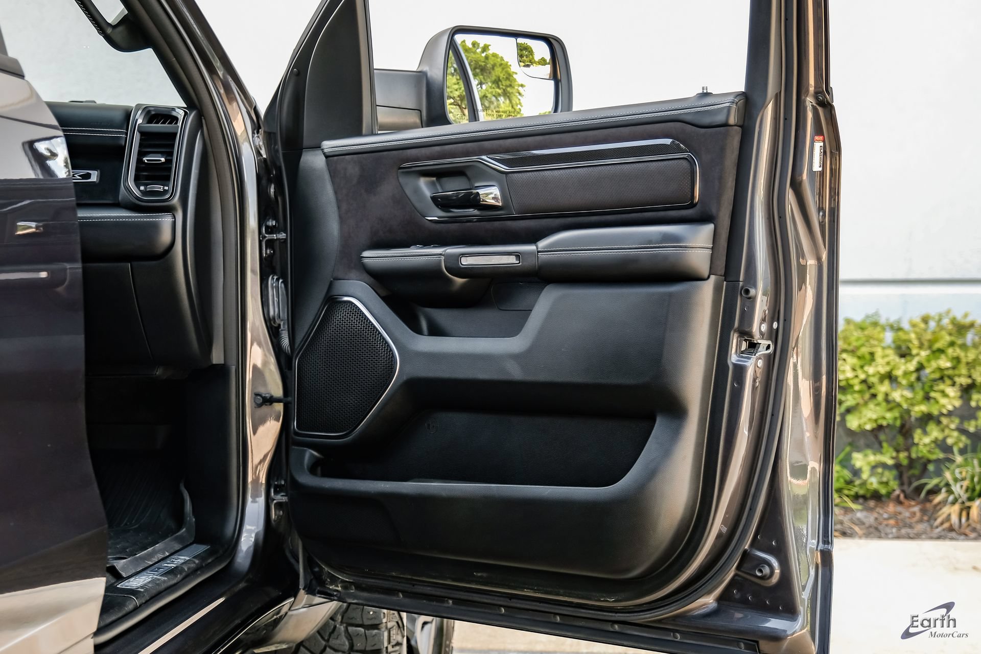 Used 2022 RAM 1500 TRX AWD/4WD image 89