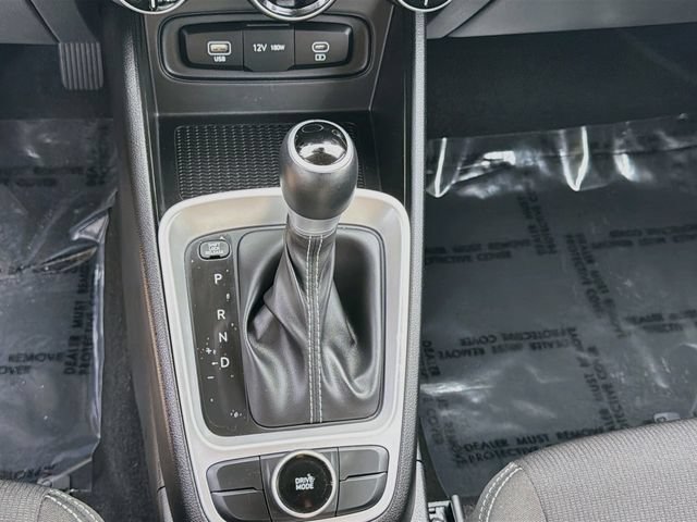 Certified 2025 Hyundai Venue SEL FWD image 16