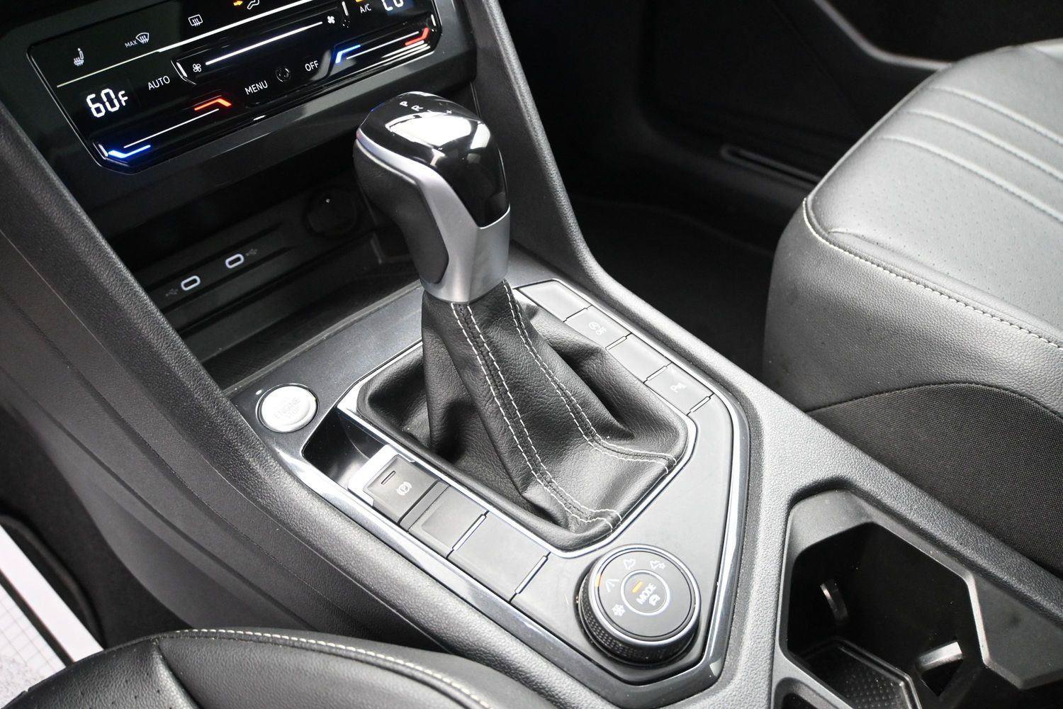 Certified 2023 Volkswagen Tiguan SE R-Line AWD/4WD image 5