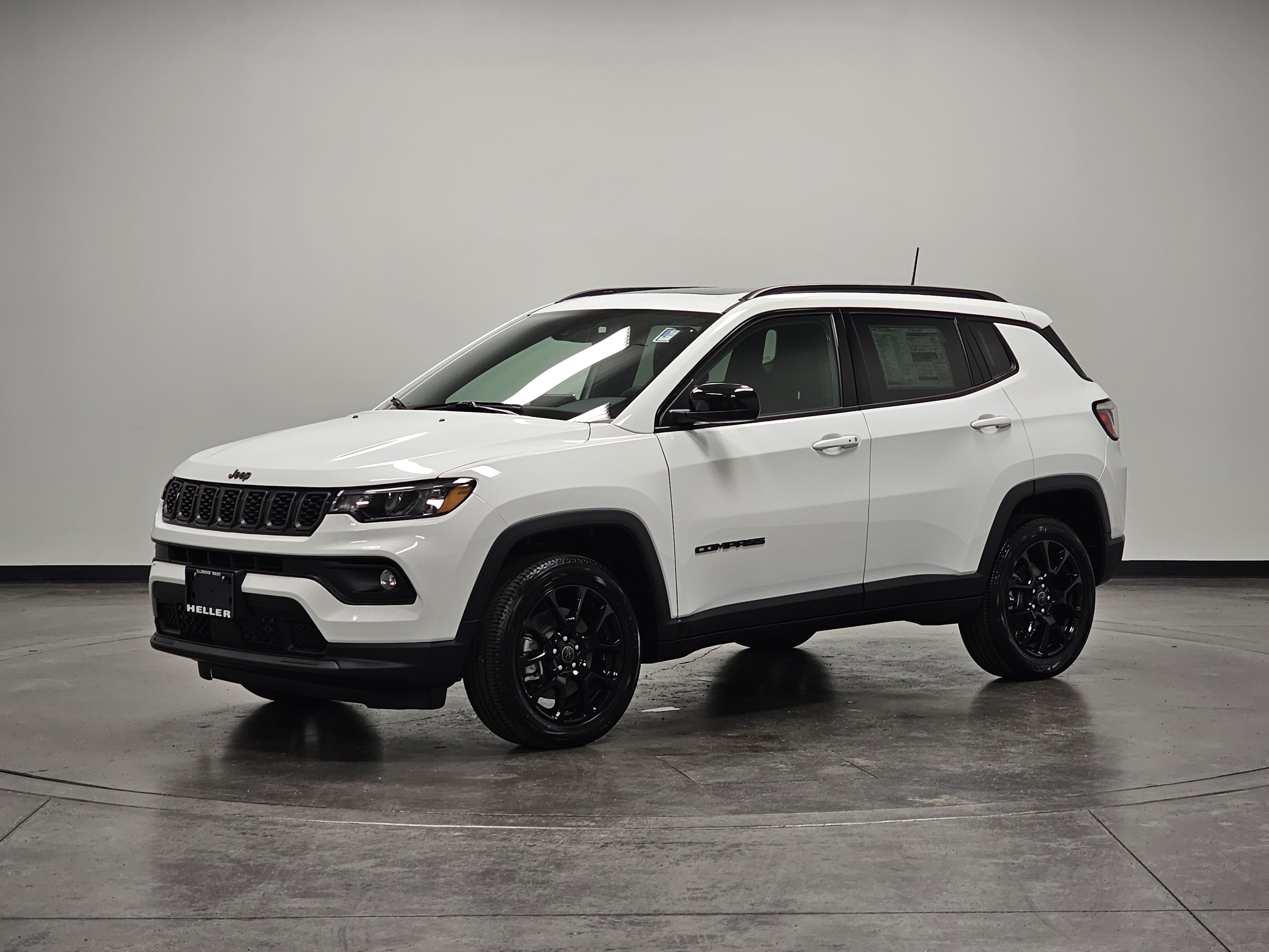 New 2025 Jeep Compass Latitude w/ Sun & Sound Group AWD/4WD image 4