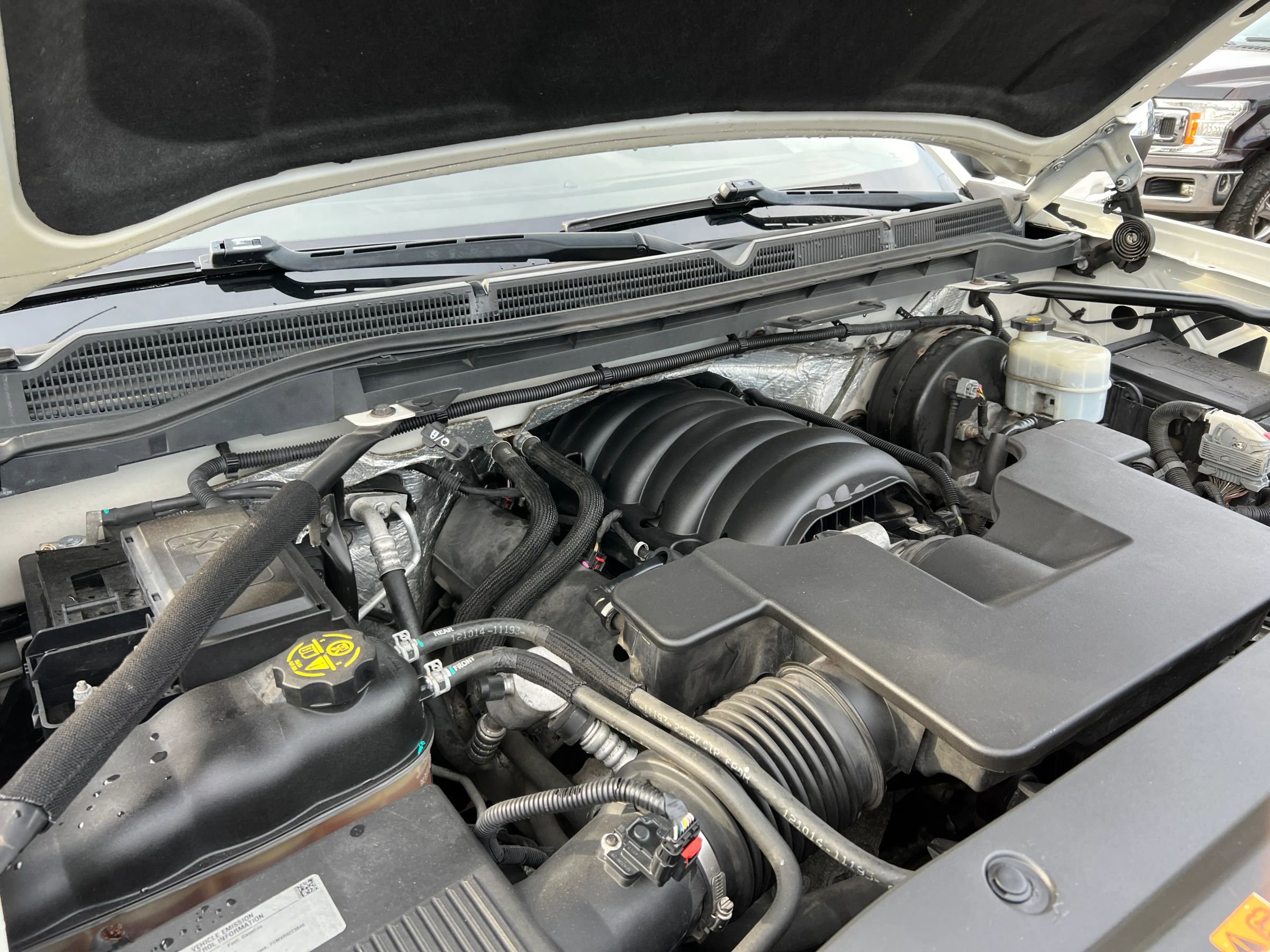 Used 2015 GMC Sierra 1500 SLT w/ SLT Crew Cab Value Package image 37