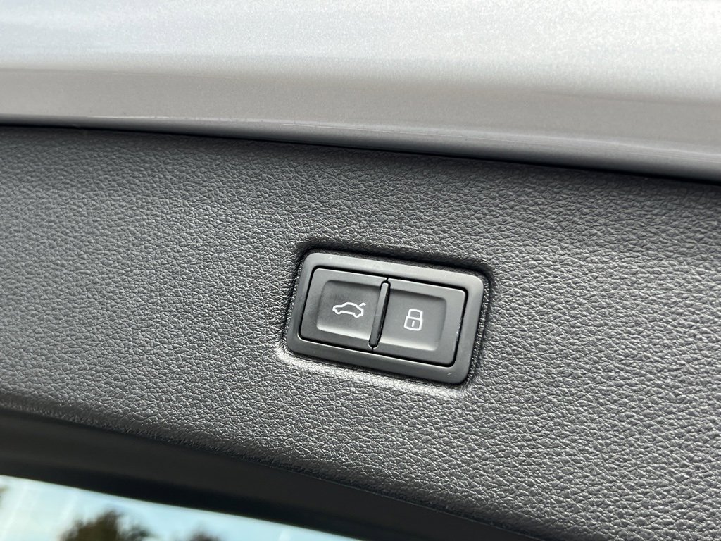 Used 2022 Audi Q7 2.0T Premium Plus w/ Premium Plus Package image 25