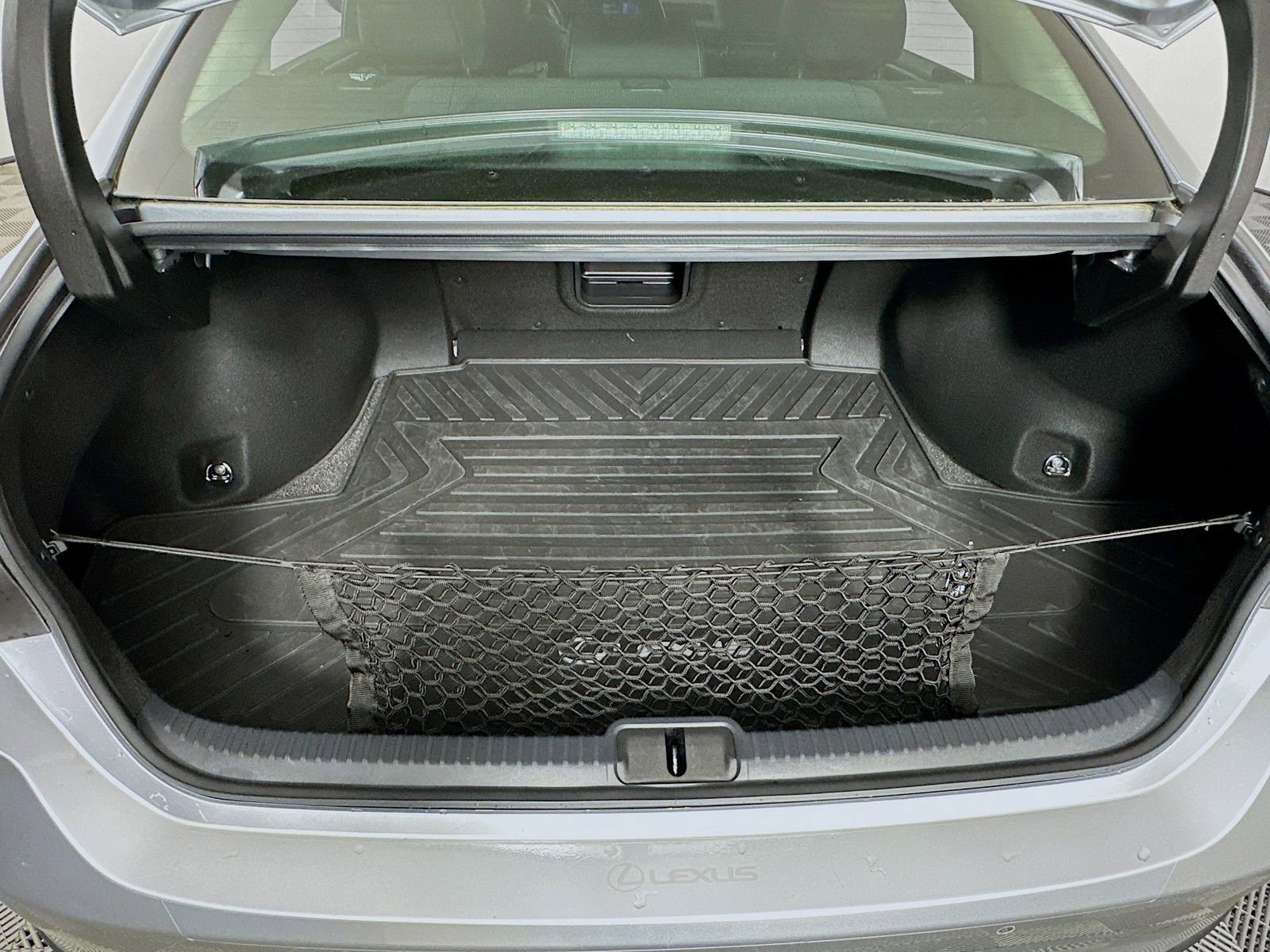 Used 2024 Lexus ES 250 w/ Premium Package image 28