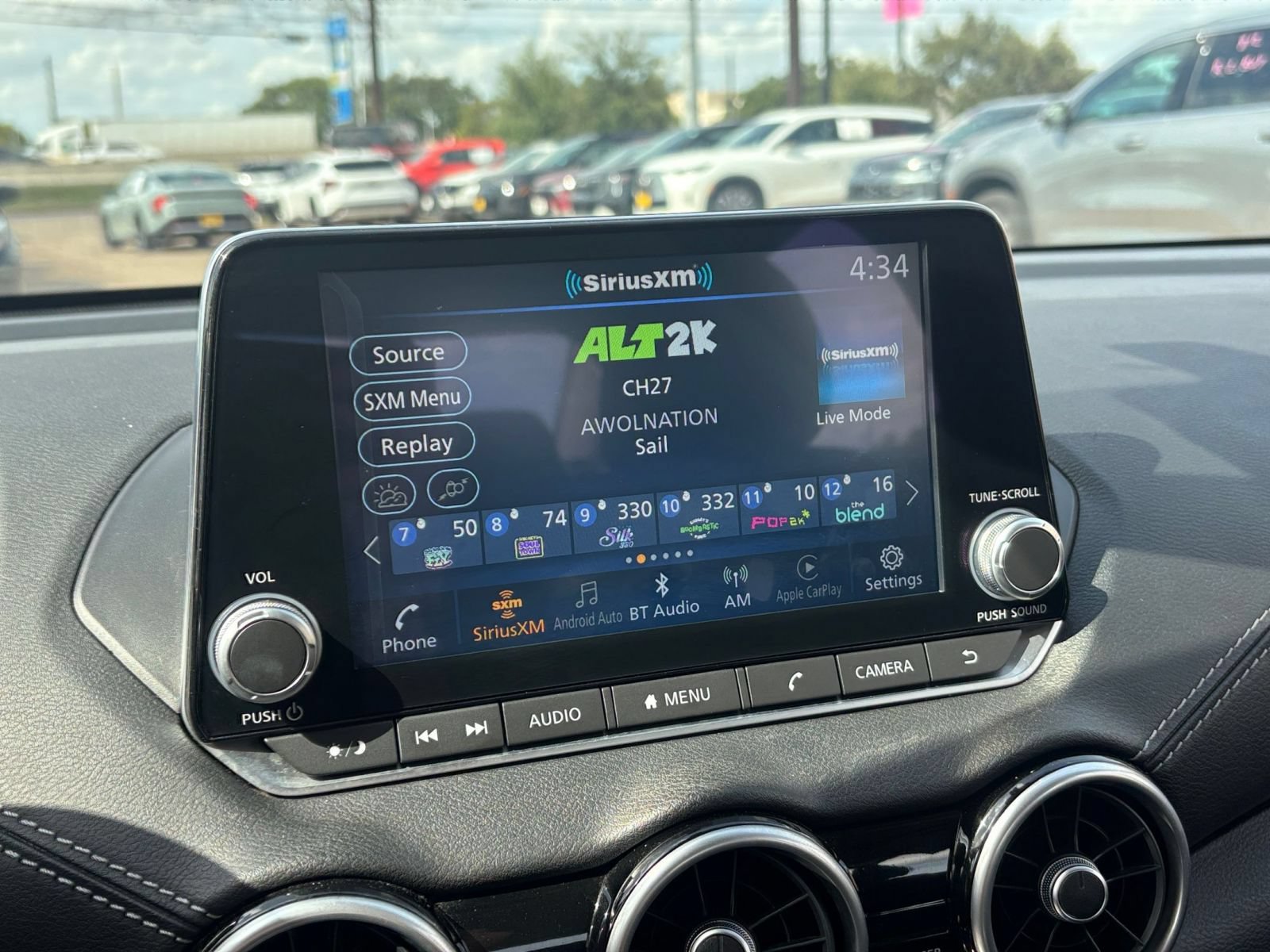 Used 2025 Nissan Sentra SV FWD image 20