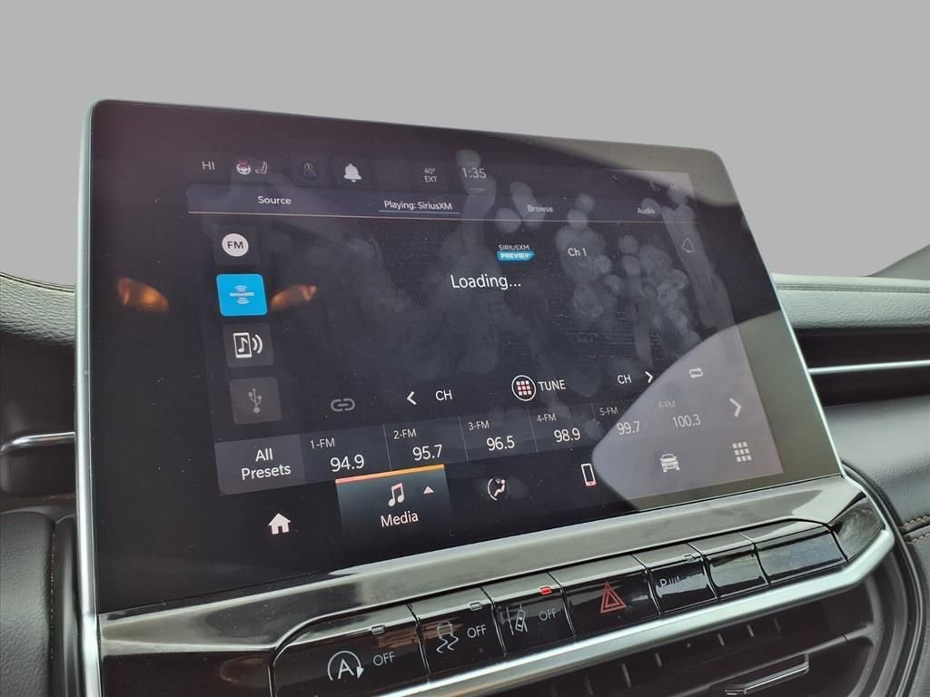 Used 2023 Jeep Compass Limited image 5