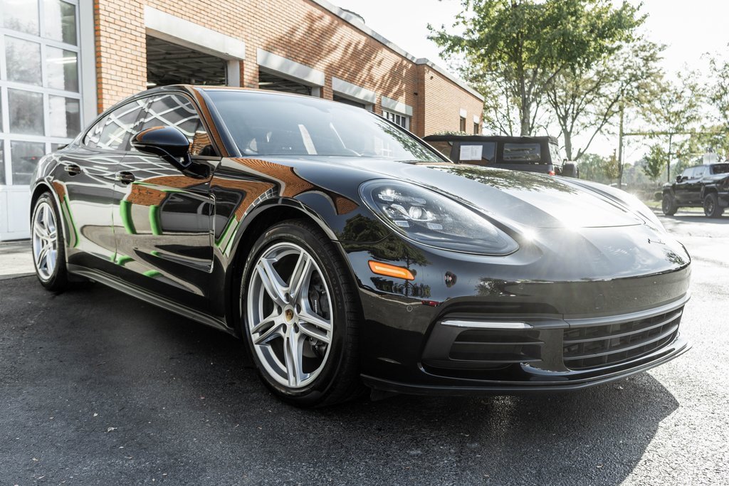 Used 2018 Porsche Panamera 4 image 5