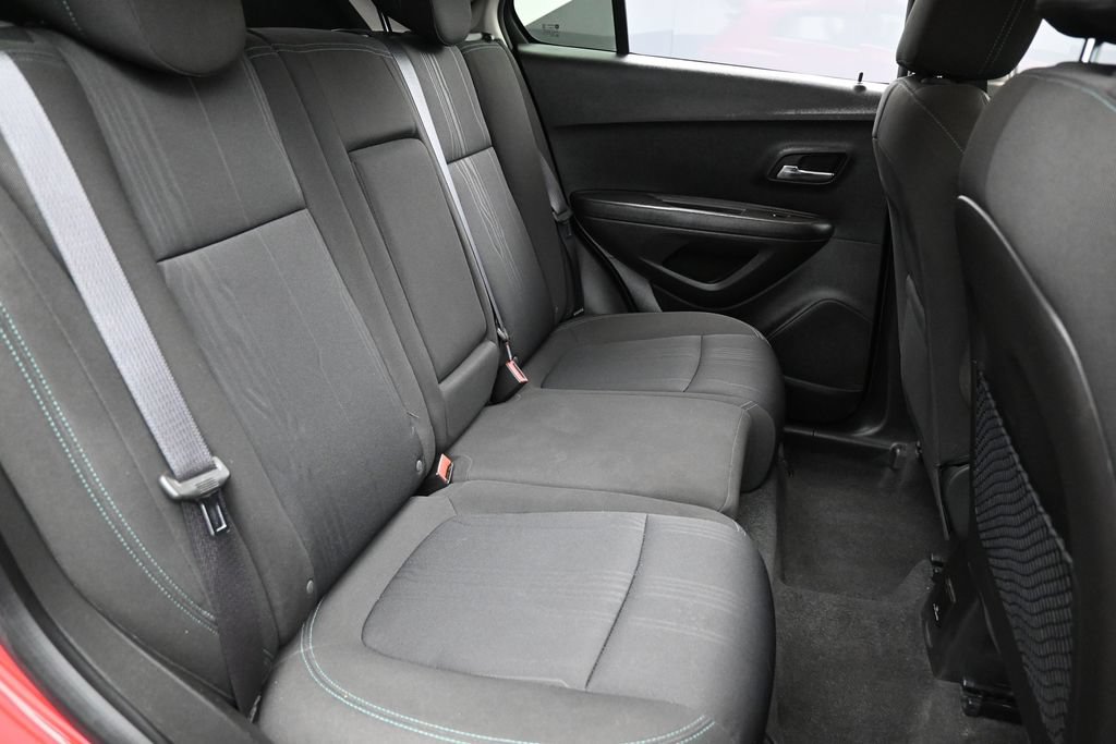 Used 2016 Chevrolet Trax LT AWD/4WD image 24