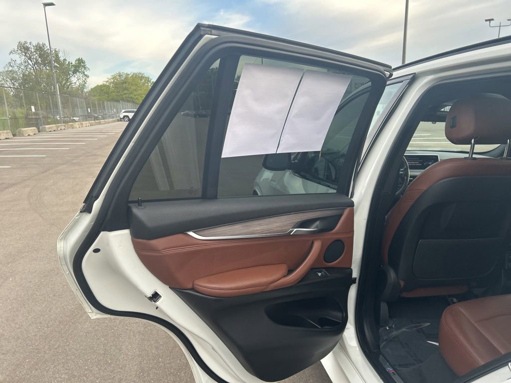 Used 2017 BMW X5 xDrive40e AWD/4WD image 15