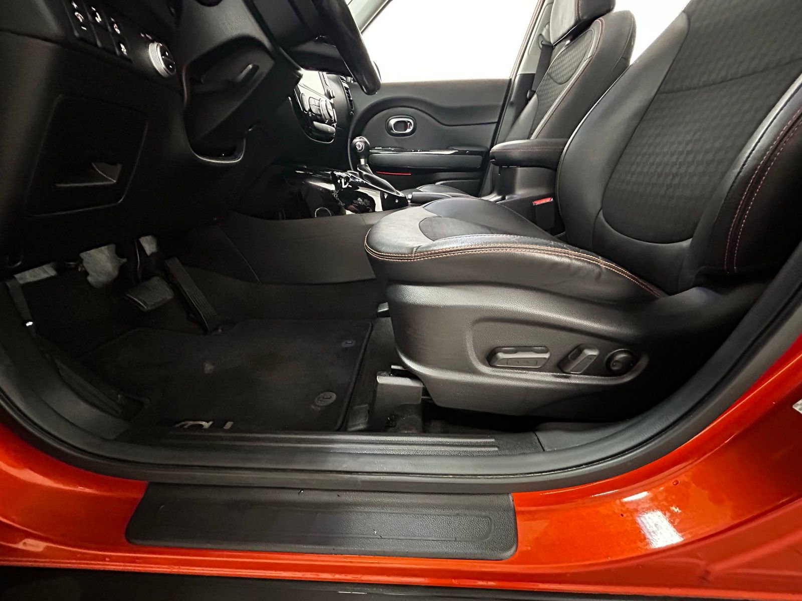 Used 2018 Kia Soul ! w/ Tech Package image 30