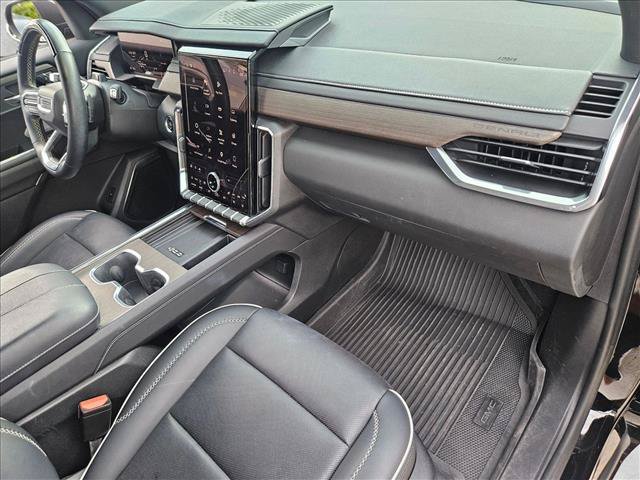 Used 2024 GMC Acadia Denali w/ Super Cruise Package FWD image 20