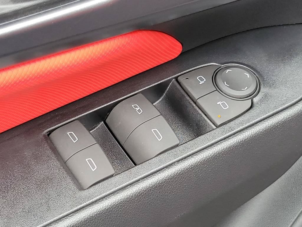New 2025 Chevrolet Equinox EV RS w/ Active Safety Package 3 AWD/4WD image 15