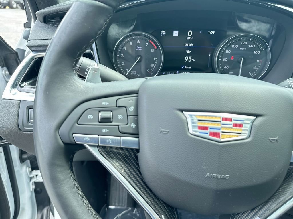 Used 2023 Cadillac XT6 Sport w/ Technology Package image 18