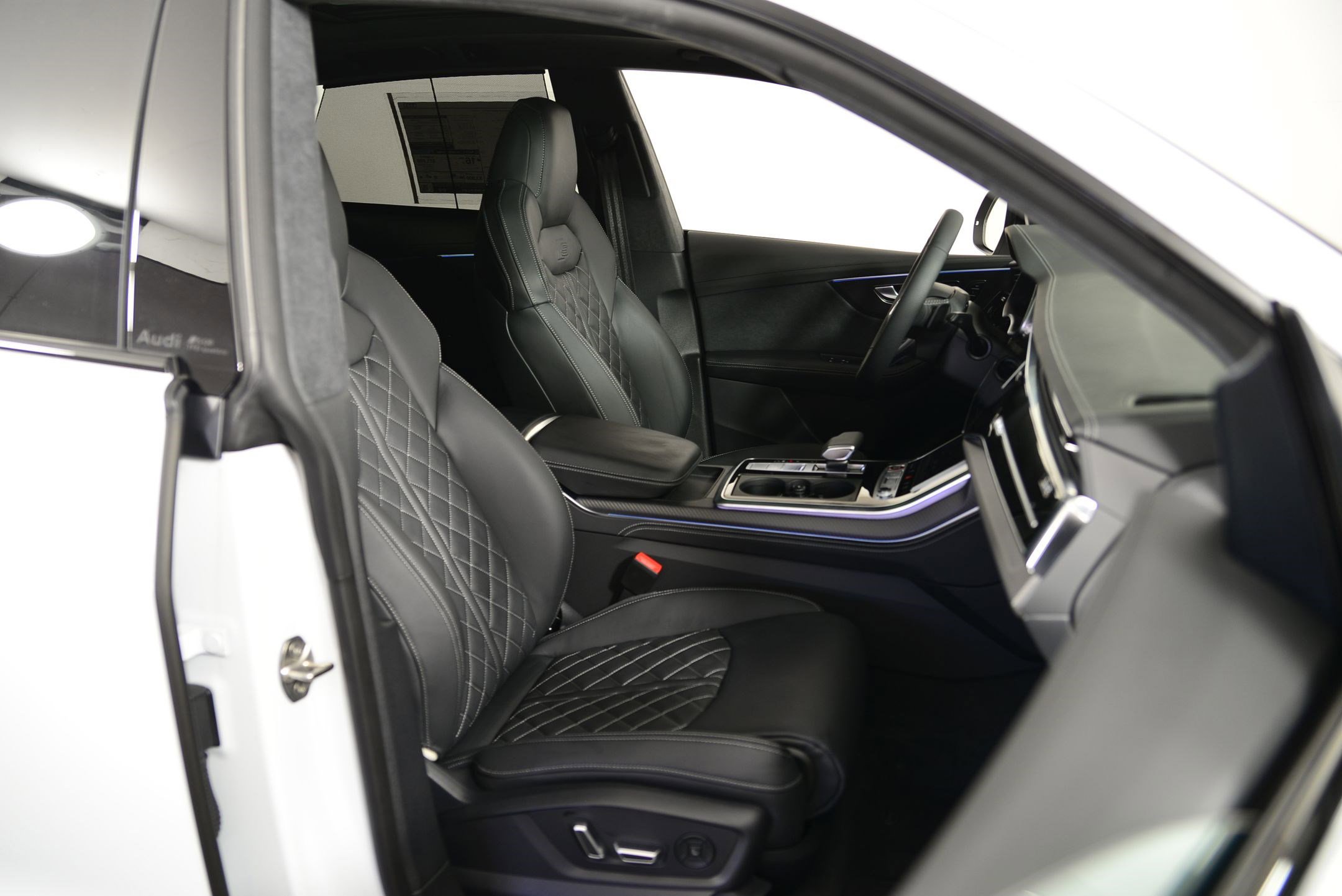 New 2026 Audi SQ8 Prestige image 16