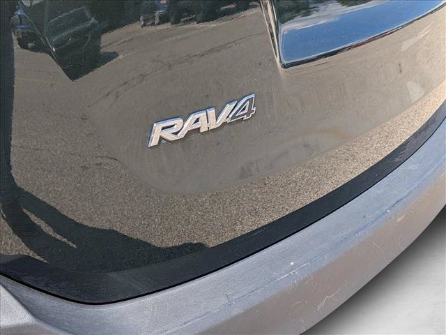Used 2013 Toyota RAV4 Limited AWD/4WD image 9
